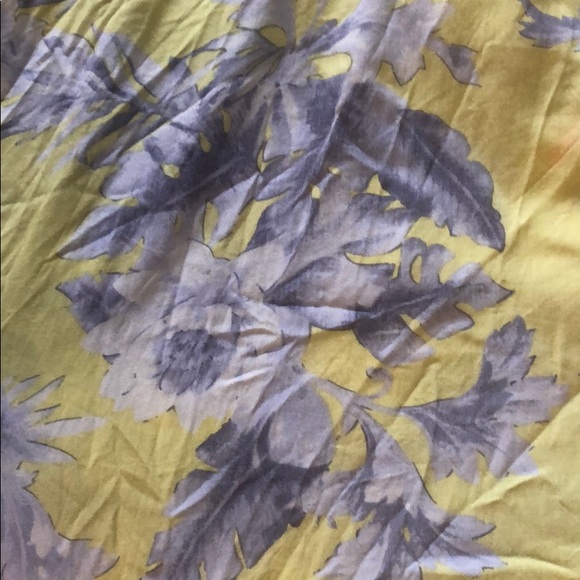 Bright Wrap Dress - Picture 4 of 4